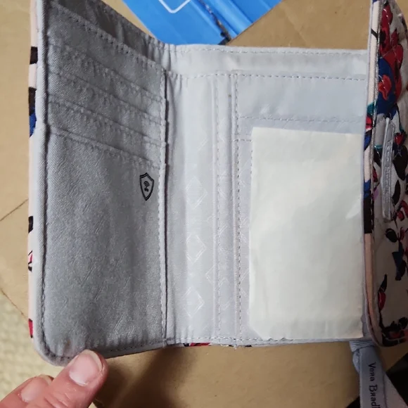 Vera Bradley Quilted Floral Wallet in Red and Blue - Picture 2 of 5